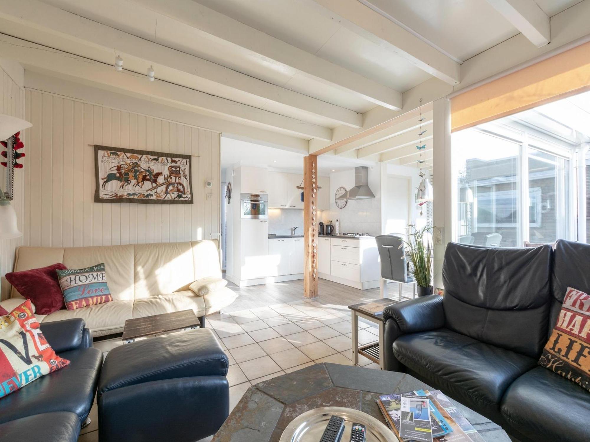 Stylish Bungalow With A Large Garden Sint Maartensvlotbrug Екстер'єр фото