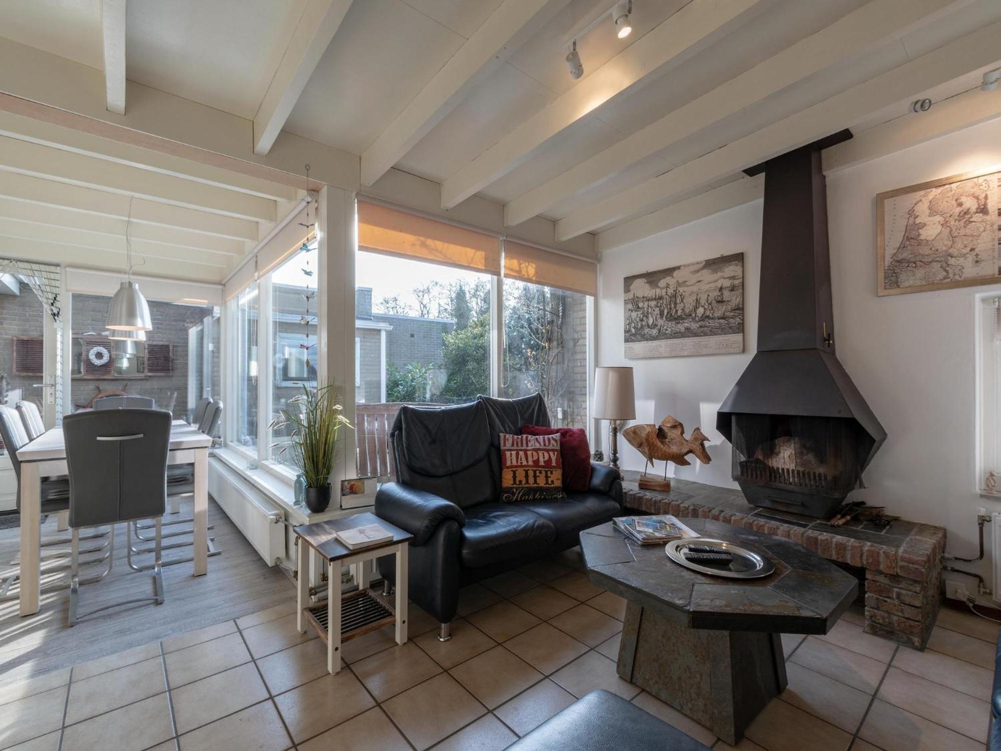 Stylish Bungalow With A Large Garden Sint Maartensvlotbrug Екстер'єр фото